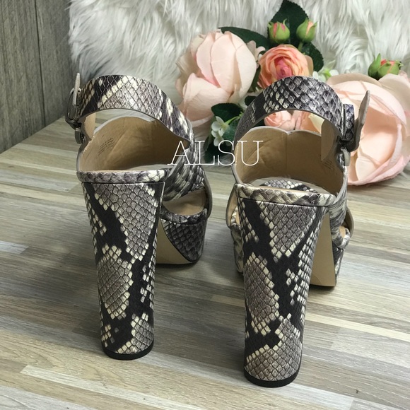 Michael Kors Mariana Sling Embossed LE Natural W - Picture 5 of 6